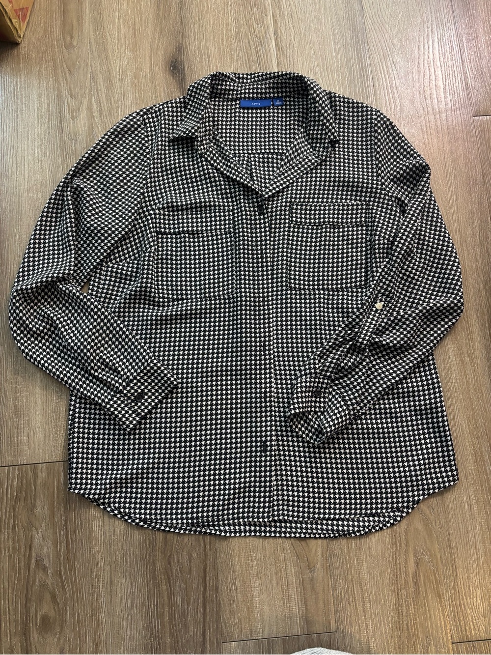 Apt. 9 Black and White Houndstooth Blouse